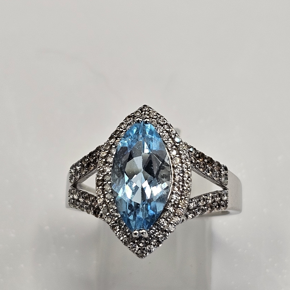 Vintage Sky Blue Topaz and White Zircon Sterling Silver Ring Size 10 - Picture 16 of 16